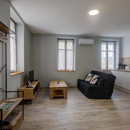 Le Westy 1 Apartment Hieres-Sur-Amby ภายนอก รูปภาพ